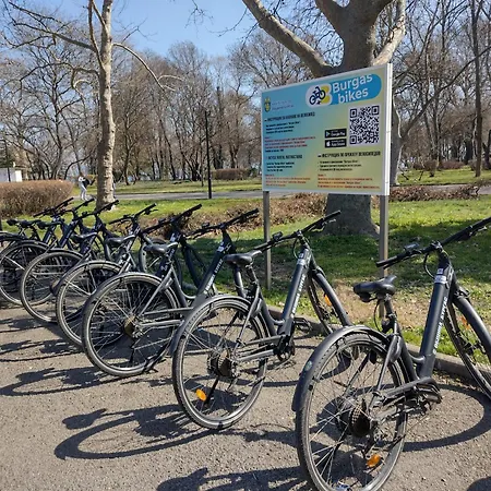 за гости мечта лазур Apartman Burgasz